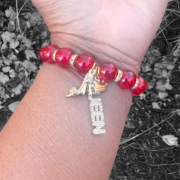 Single Bracelet - She is a Queen